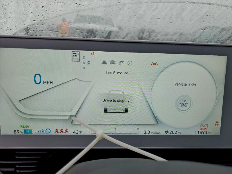 Фото 9 - HYUNDAI IONIQ