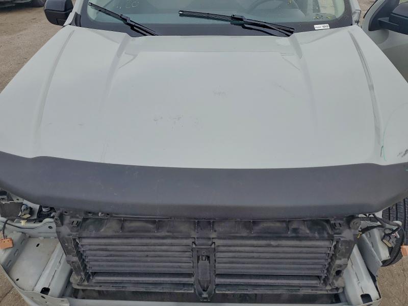 Фото 11 - FORD MAVERICK