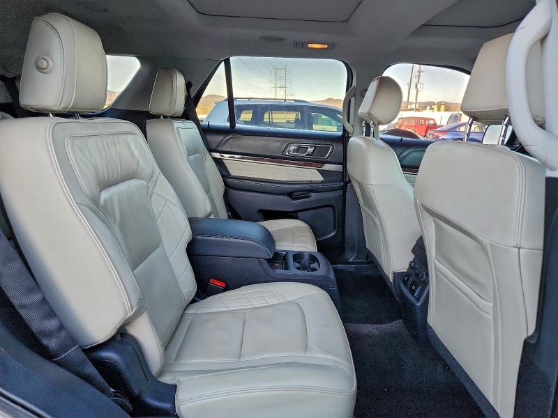 Фото 11 - FORD EXPLORER