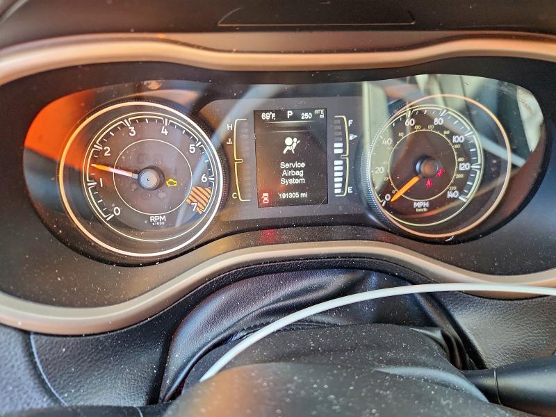 Фото 9 - JEEP GRAND CHER