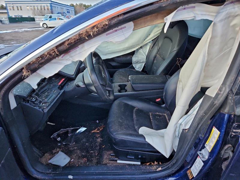 Фото 7 - TESLA MODEL 3