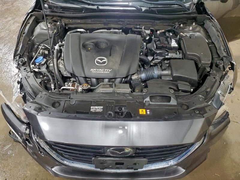 Фото 11 - MAZDA 3