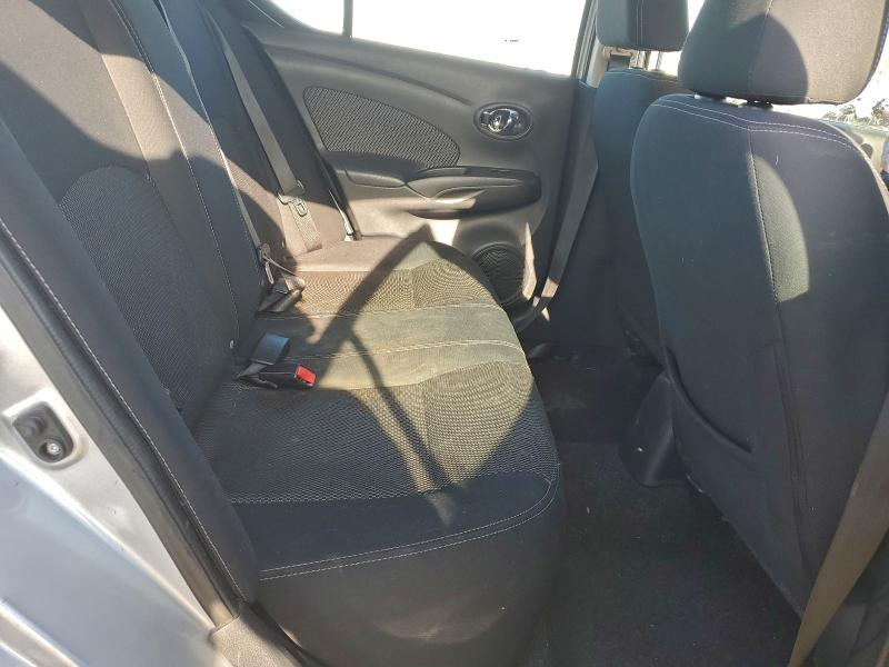 Фото 10 - NISSAN VERSA