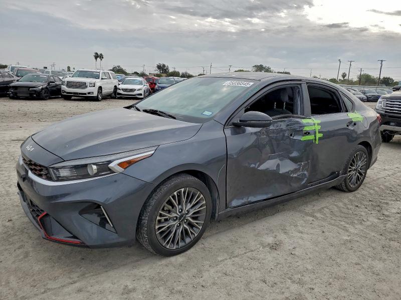 Фото 1 - KIA FORTE