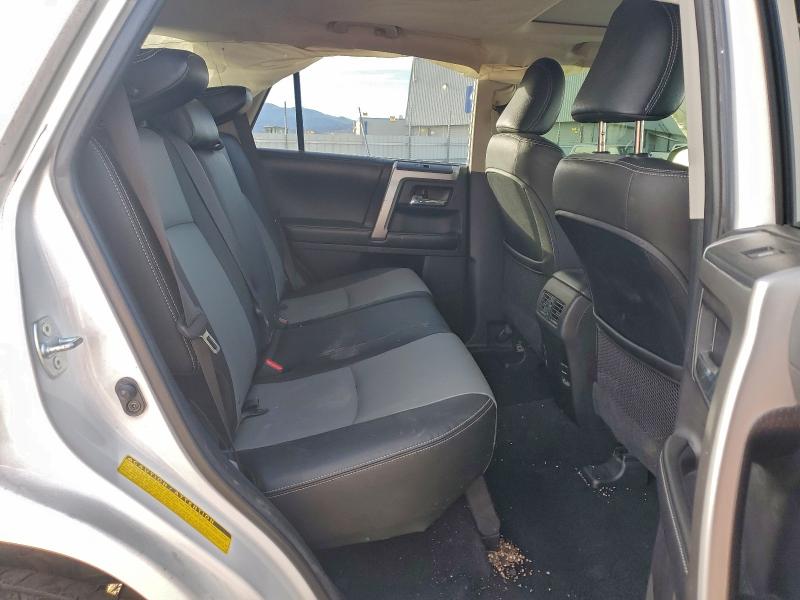 Фото 11 - TOYOTA 4RUNNER