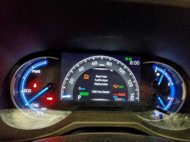 Фото 9 - TOYOTA RAV4