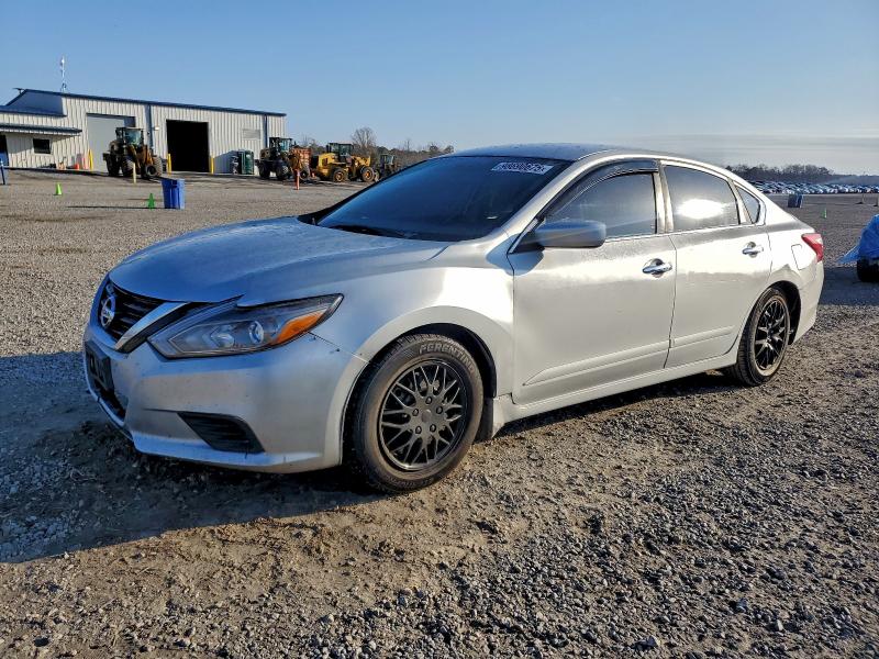 Фото 1 - NISSAN ALTIMA