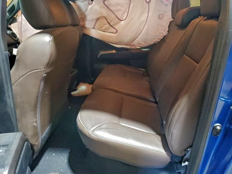 Фото 10 - TOYOTA TACOMA