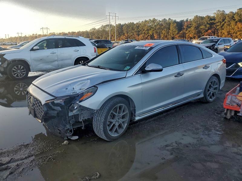Фото 1 - HYUNDAI SONATA