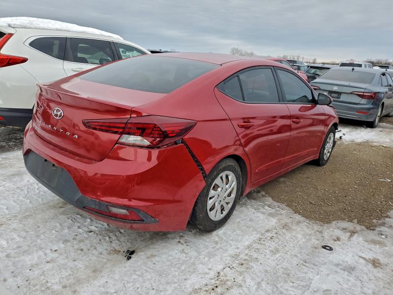 Фото 3 - HYUNDAI ELANTRA