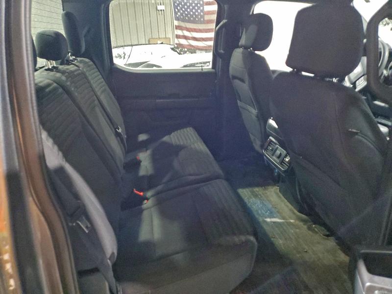 Фото 10 - FORD F-150