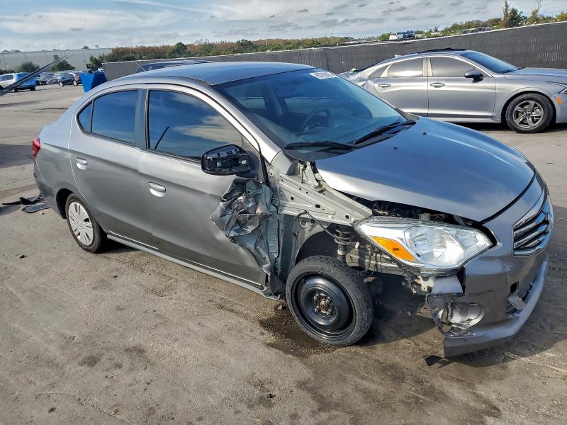 Фото 4 - MITSUBISHI MIRAGE