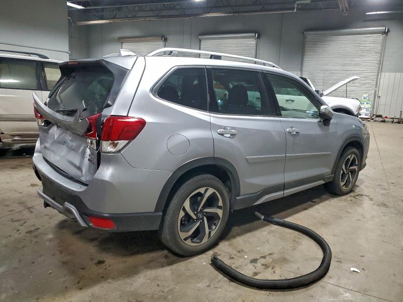 Фото 3 - SUBARU FORESTER