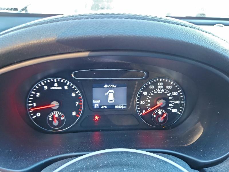 Фото 9 - KIA SORENTO