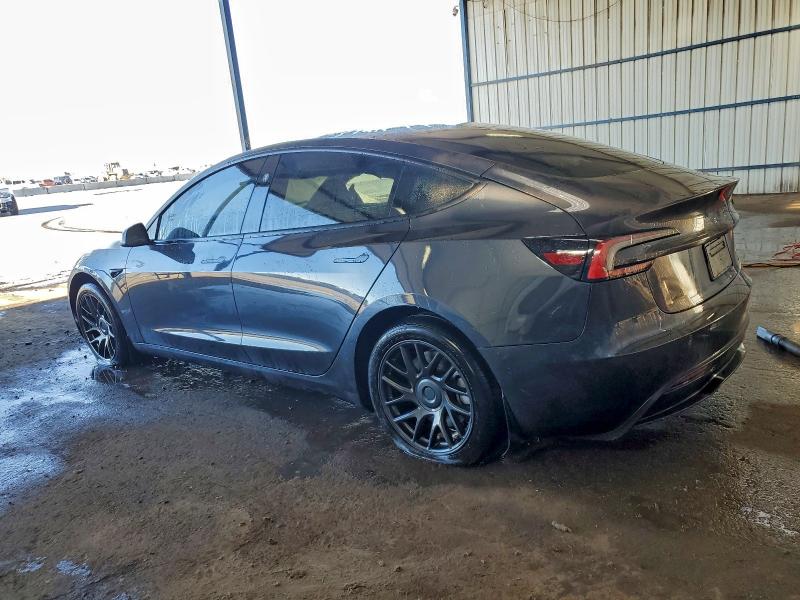 Фото 2 - TESLA MODEL 3