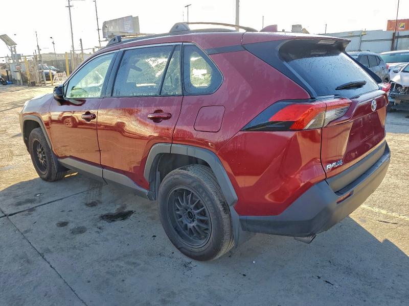Фото 2 - TOYOTA RAV4