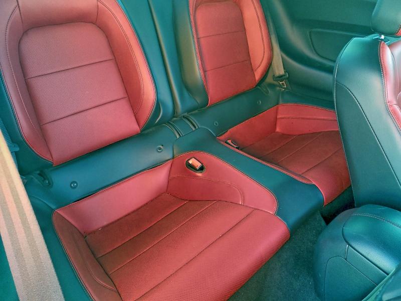 Фото 10 - FORD MUSTANG