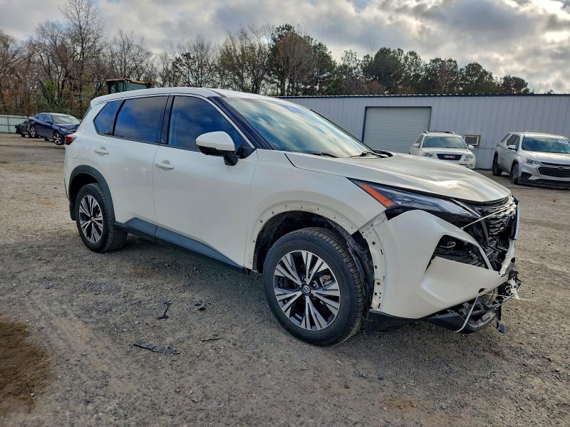 Фото 4 - NISSAN ROGUE