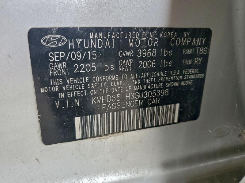 Фото 12 - HYUNDAI ELANTRA