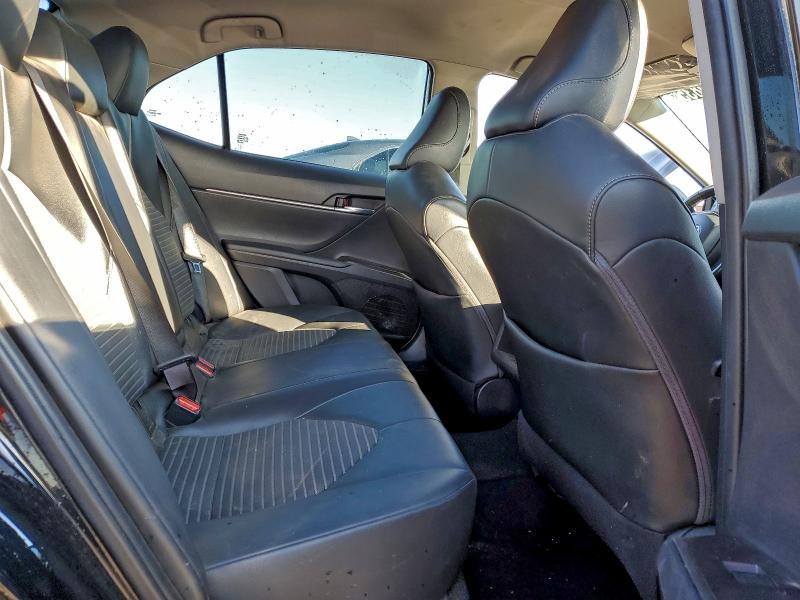 Фото 10 - TOYOTA CAMRY