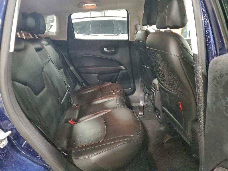 Фото 11 - JEEP COMPASS