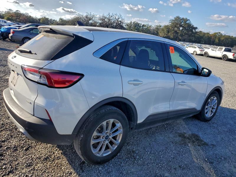 Фото 3 - FORD ESCAPE