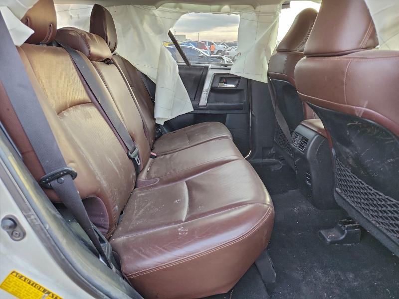 Фото 11 - TOYOTA 4RUNNER