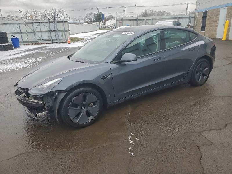 Фото 1 - TESLA MODEL 3