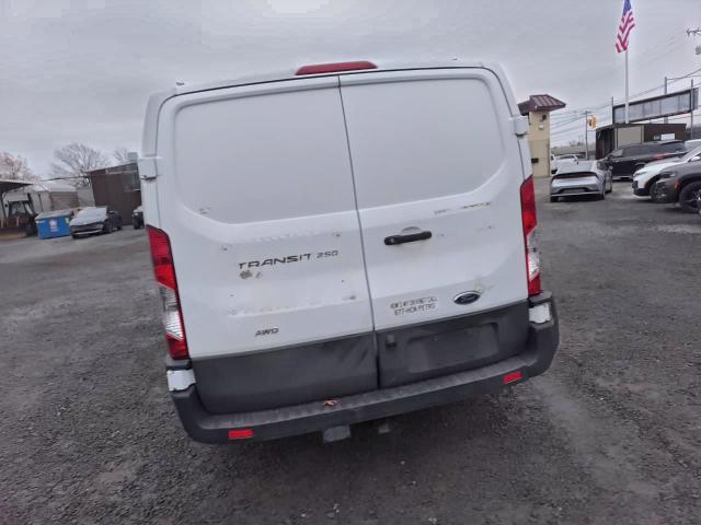 Фото 6 - FORD TRANSIT