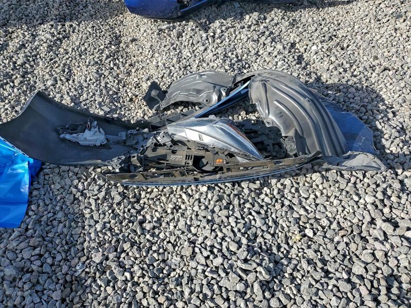 Фото 13 - MAZDA 3