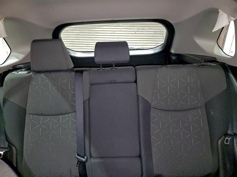 Фото 10 - TOYOTA RAV4