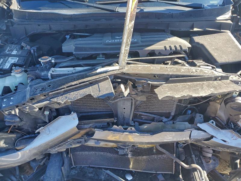 Фото 11 - NISSAN TITAN