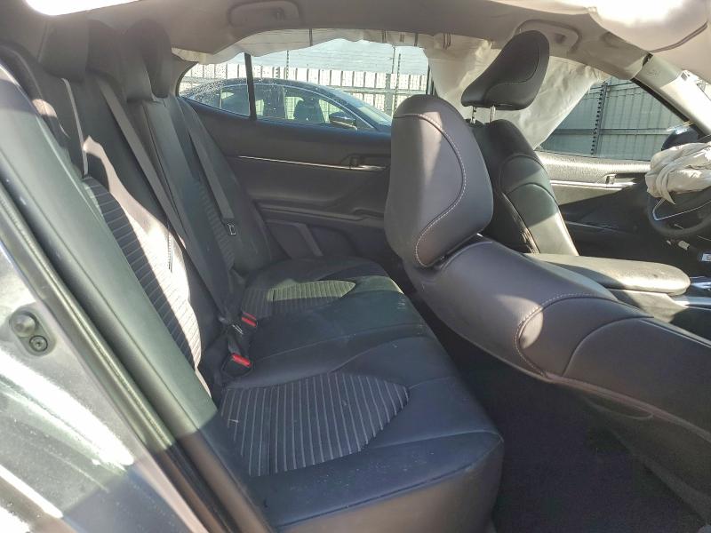 Фото 10 - TOYOTA CAMRY