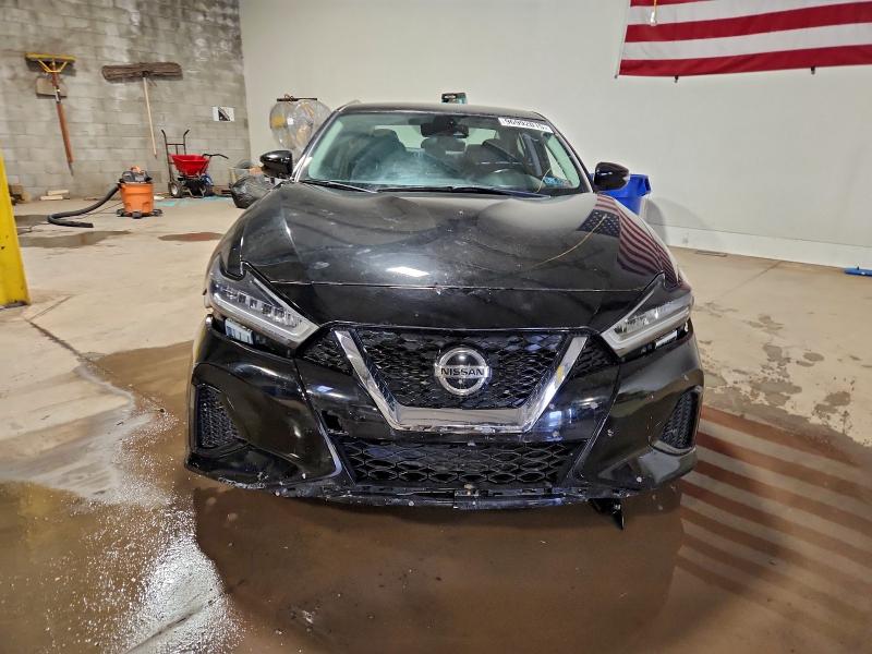Фото 5 - NISSAN MAXIMA