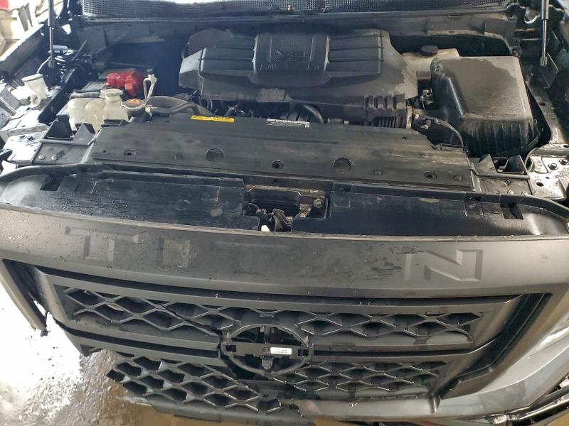 Фото 11 - NISSAN TITAN