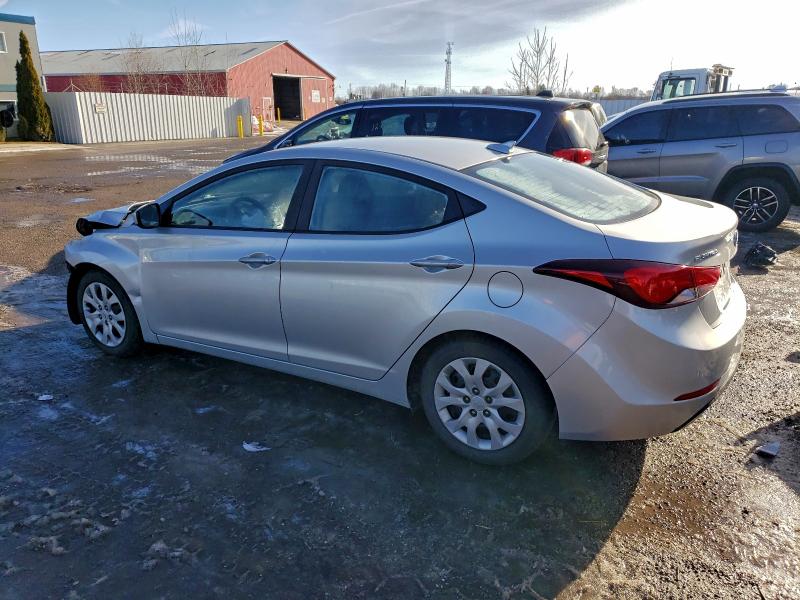 Фото 2 - HYUNDAI ELANTRA