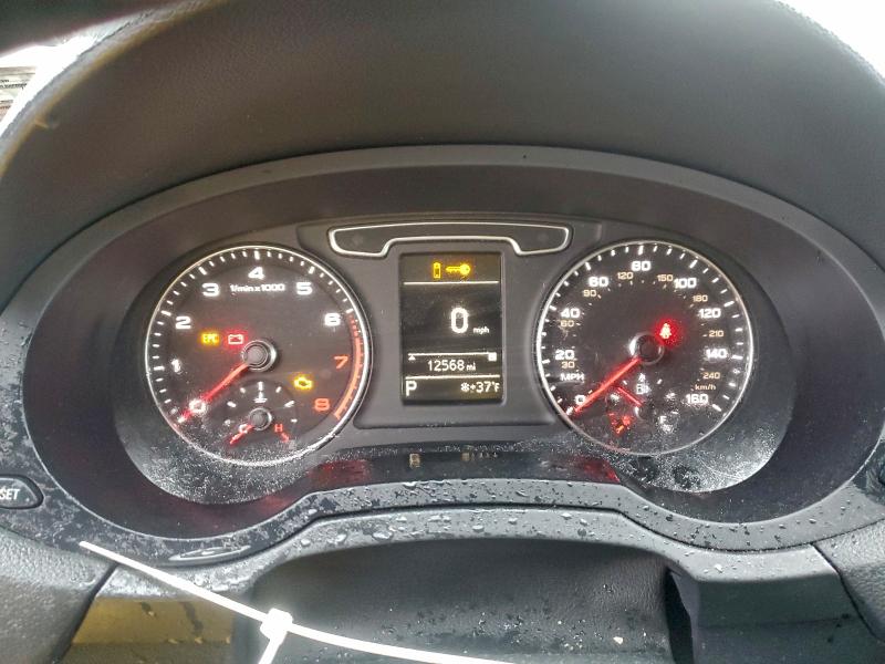 Фото 9 - AUDI Q3