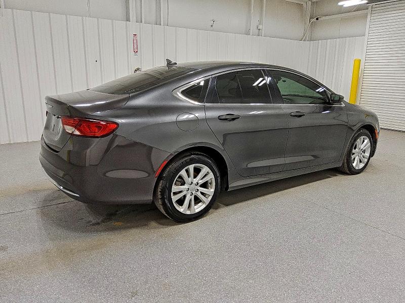 Фото 3 - CHRYSLER 200