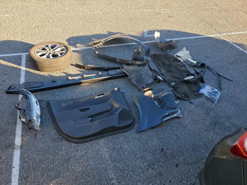 Фото 12 - CHEVROLET SONIC