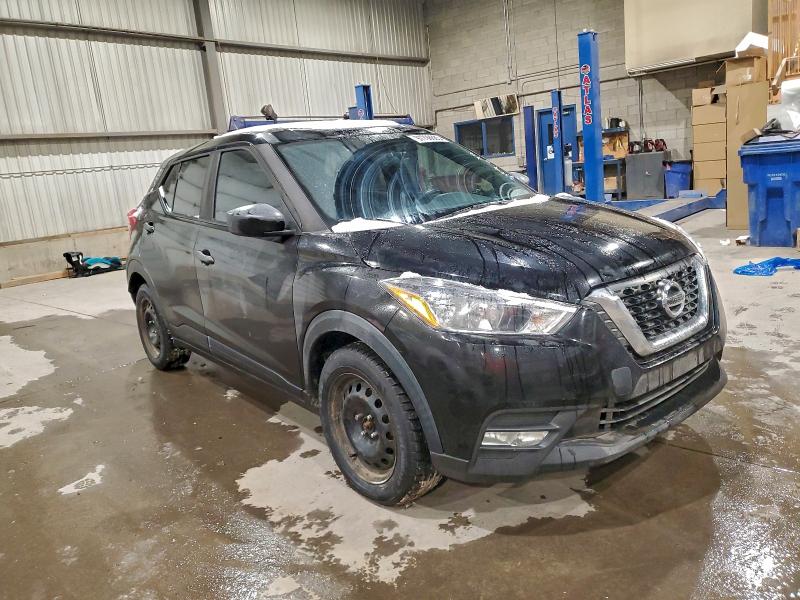 Фото 4 - NISSAN KICKS