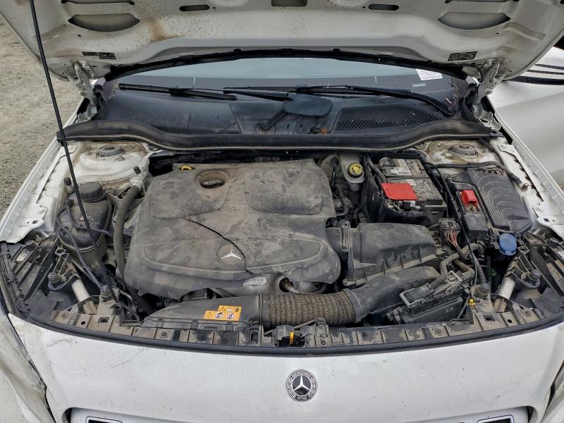 Фото 12 - MERCEDES-BENZ GLA-CLASS