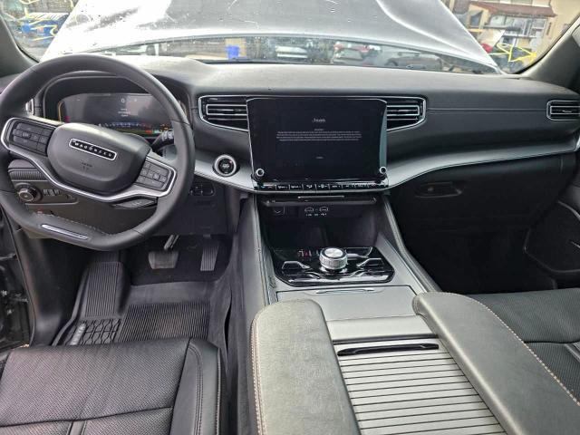 Фото 8 - JEEP WAGONEER