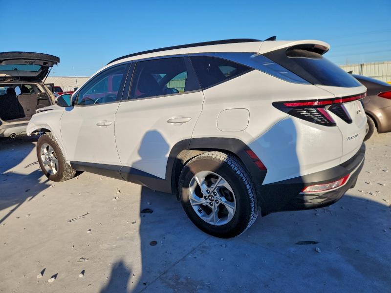 Фото 2 - HYUNDAI TUCSON