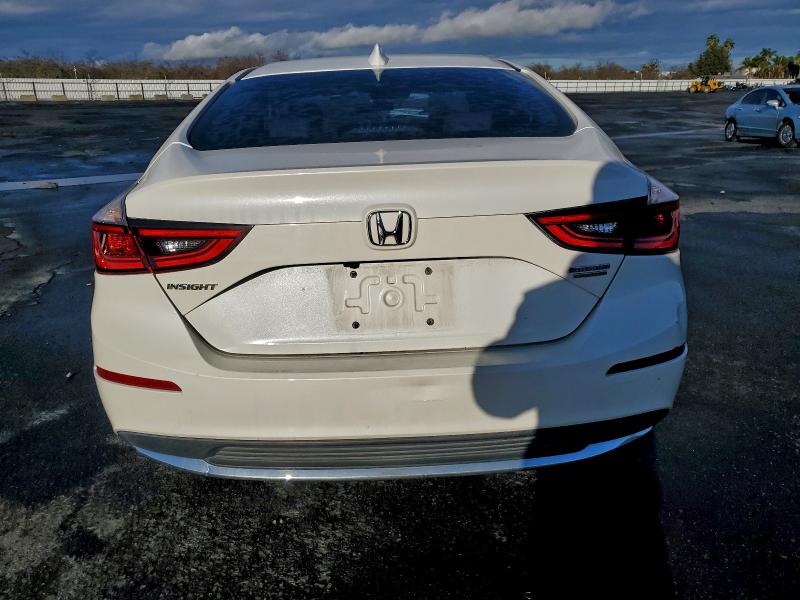 Фото 6 - HONDA INSIGHT