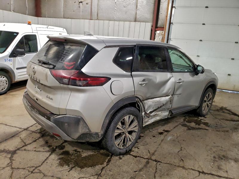 Фото 3 - NISSAN ROGUE