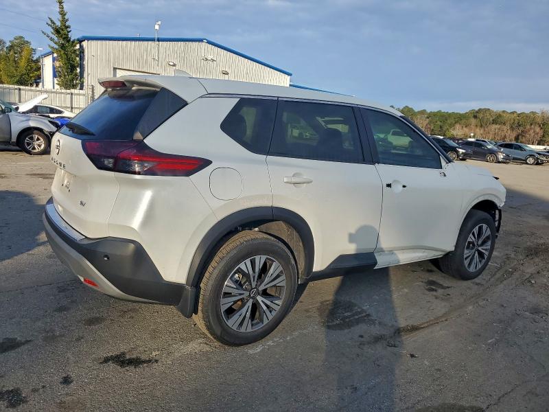 Фото 3 - NISSAN ROGUE