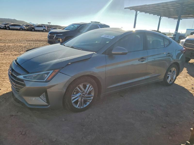 Фото 1 - HYUNDAI ELANTRA