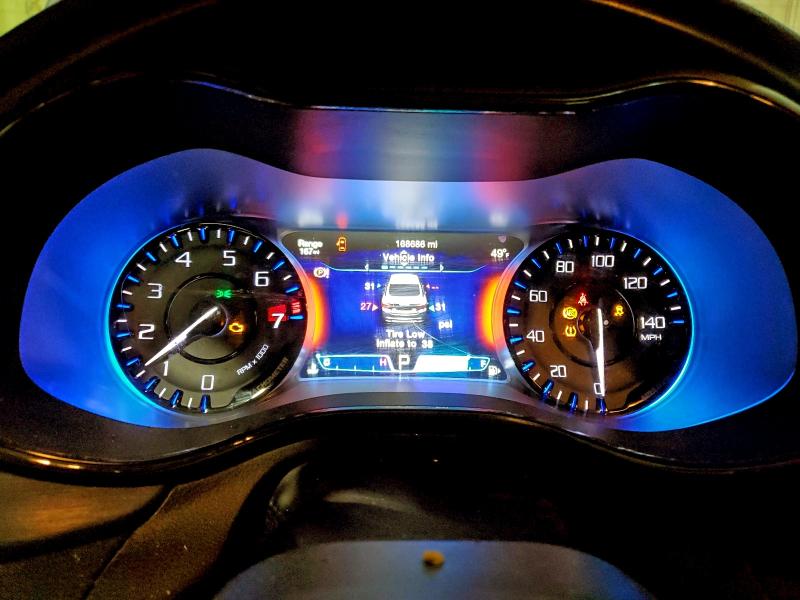 Фото 9 - CHRYSLER 200