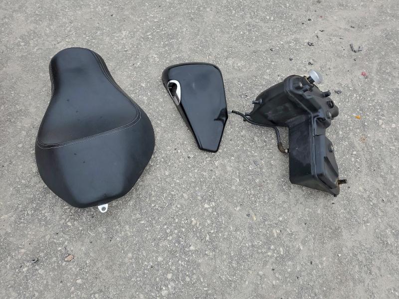 HARLEY-DAVIDSON XL1200 NIG 2012