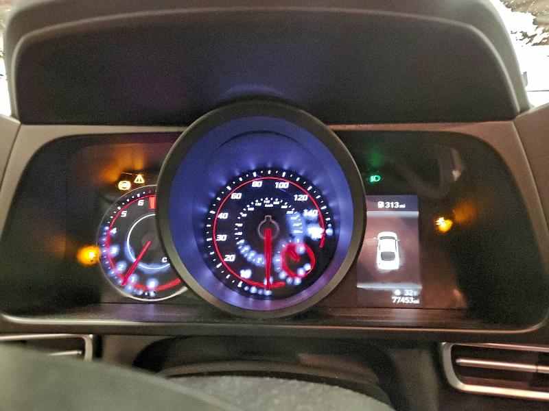 Фото 9 - HYUNDAI ELANTRA